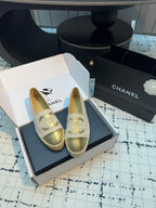 CHANEL ESPADRILLES LOAFERS IN BEIGE TWEED AND GOLDEN LAMBSKIN