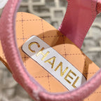 CHANEL WEDGE SANDALS IN LIGHT PINK LAMBSKIN WITH LOGO