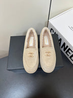 CHANEL LOAFER IN BEIGE SUEDE AND SOLF FLEECE LINING