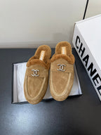 CHANEL LOAFERS MULE IN PEANUT BROWN SUEDE AND FLEECE LINING