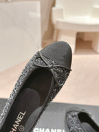CHANEL BALLET FLATS IN BLACK MIX WHITE TWEED AND SATIN