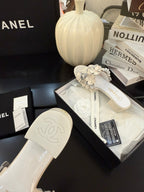 CHANEL MID HEEL 45 MM MULE IN WHITE CALFSKIN