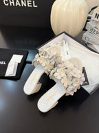 CHANEL MID HEEL 45 MM MULE IN WHITE CALFSKIN