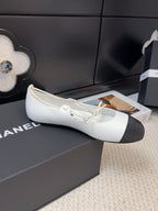 CHANEL FLAT MARY JANE PUMPS IN WHITE LAMBSKIN MIX BLACK FABRIC