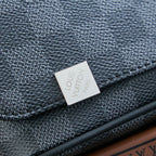 LOUIS VUITTON DISTRICT 25 IN GREY BLACK DAMIER GRAPHITE CANVAS