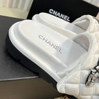 CHANEL New Style Diamond Buckle Double C Thick Bottom Slippers White Sheepskin