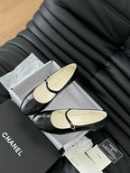 CHANEL MARY JANE SHOES IN BLACK LAMBSKIN WITH GOLD HARDWARE