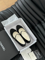 CHANEL MARY JANE SHOES IN BLACK LAMBSKIN WITH GOLD HARDWARE