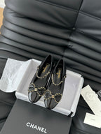 CHANEL BALLET FLATS IN BLACK LAMBSKIN WITH GOLD HARDWARE