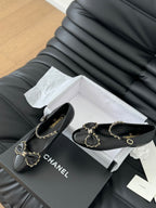 CHANEL BALLET FLATS IN BLACK LAMBSKIN WITH GOLD HARDWARE