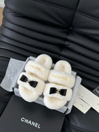 CHANEL DAD SANDAL MULE IN WHITE FLEECE WITH GOLD HARDWARE