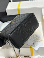 CHANEL 18 CLUTCH BAG IN BLACK CALFSKIN GOLD HARDWARE