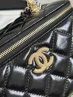 CHANEL VANITY CASE 18 IN BLACK SHINY LAMBSKIN WITH PEARL HANDLE