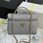 CHANEL STRASS VANITY QUILTED CASE 19 IN GREY CALFSKIN WITH GOLD METALLIC