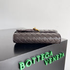 BOTTEGA VENETA ANDIAMO BAG 19 IN FONDANT CALFSKIN