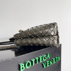BOTTEGA VENETA SMALL ANDIAMO 25 IN KAKI LAMBSKIN