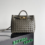 BOTTEGA VENETA SMALL ANDIAMO 25 IN KAKI LAMBSKIN