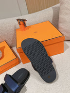 HERMES CHYPRE SANDAL BLACK MIX LIGHT BERRY CALFSKIN