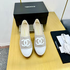 CHANEL SLIP-ON 25S IN BEIGE AND WHITE FABRIC WITH STRIPED PATTERN