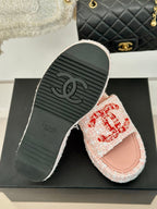 CHANEL CLASSIC SLIPPERS THICK SOLE IN LIGHT PINK TWEED