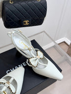 CHANEL CHAIN BOW HIGH HEEL 8 CM SLINGBACKS IN WHITE SUEDE