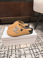 CHANEL FLAT MULE IN SEPIA BEIGE CALFSKIN
