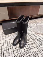 CHANEL BOOTS IN BLACK SUEDE AND CALFSKIN 393518