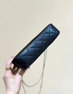 CHANEL MESH POUCH 20 IN BLACK EFFECT LAMBSKIN WITH GOLD HARDWARE