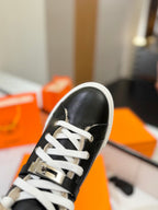 HERMES CHEALSEA BOOTS IN BLACK LAMBSKIN AND FLEECE LINING