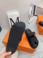 HERMES Chypre Sandal Black