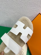 HERMES Chypre Sandal White shearling insole White goatskin lining