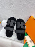 HERMES Chypre Sandal Black shearling insole Black goatskin lining