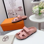 HERMES Chypre Sandal Pink shearling insole Pink goatskin lining